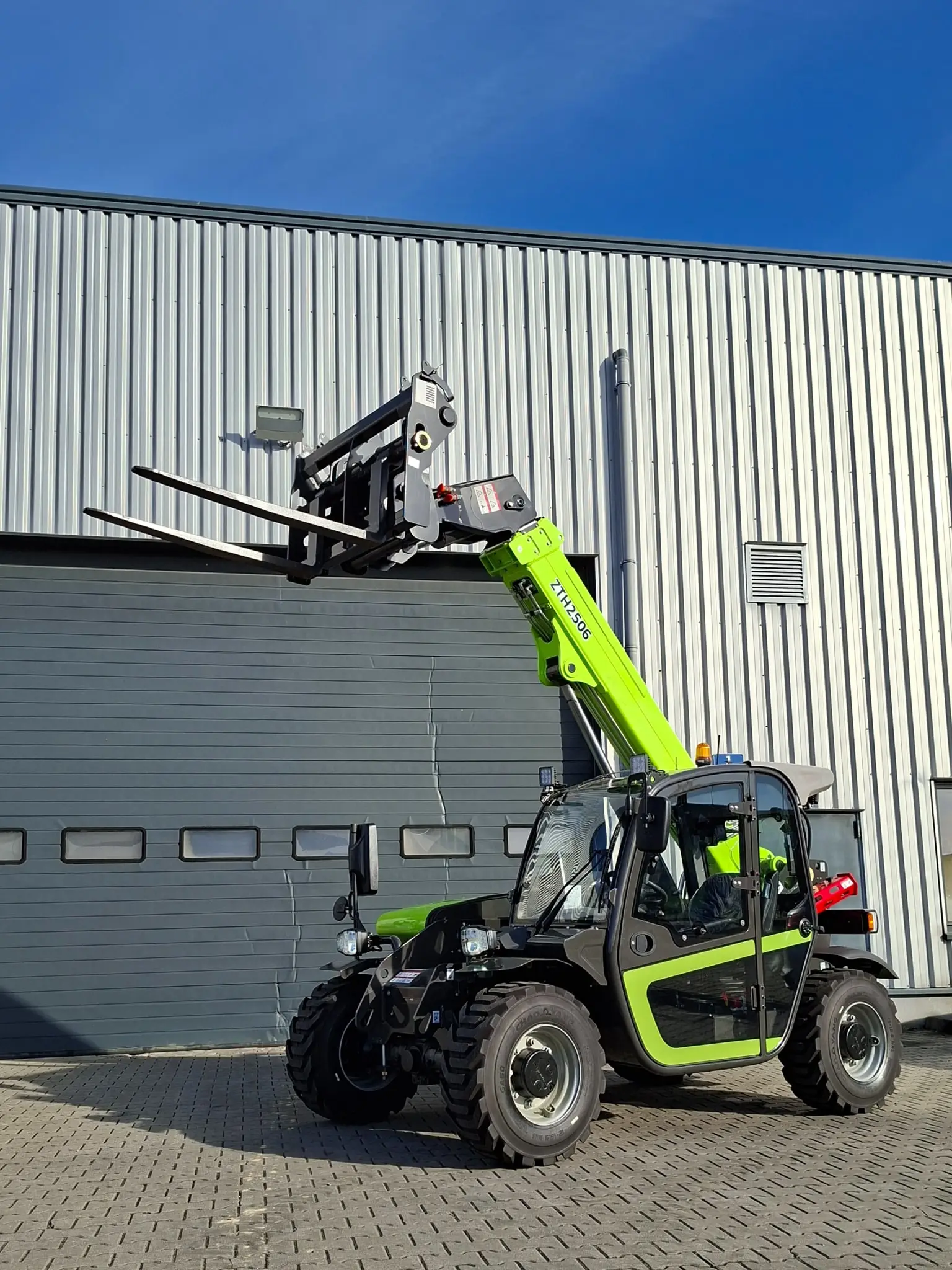 Zoomlion ZTH2506 - Kompaktowa