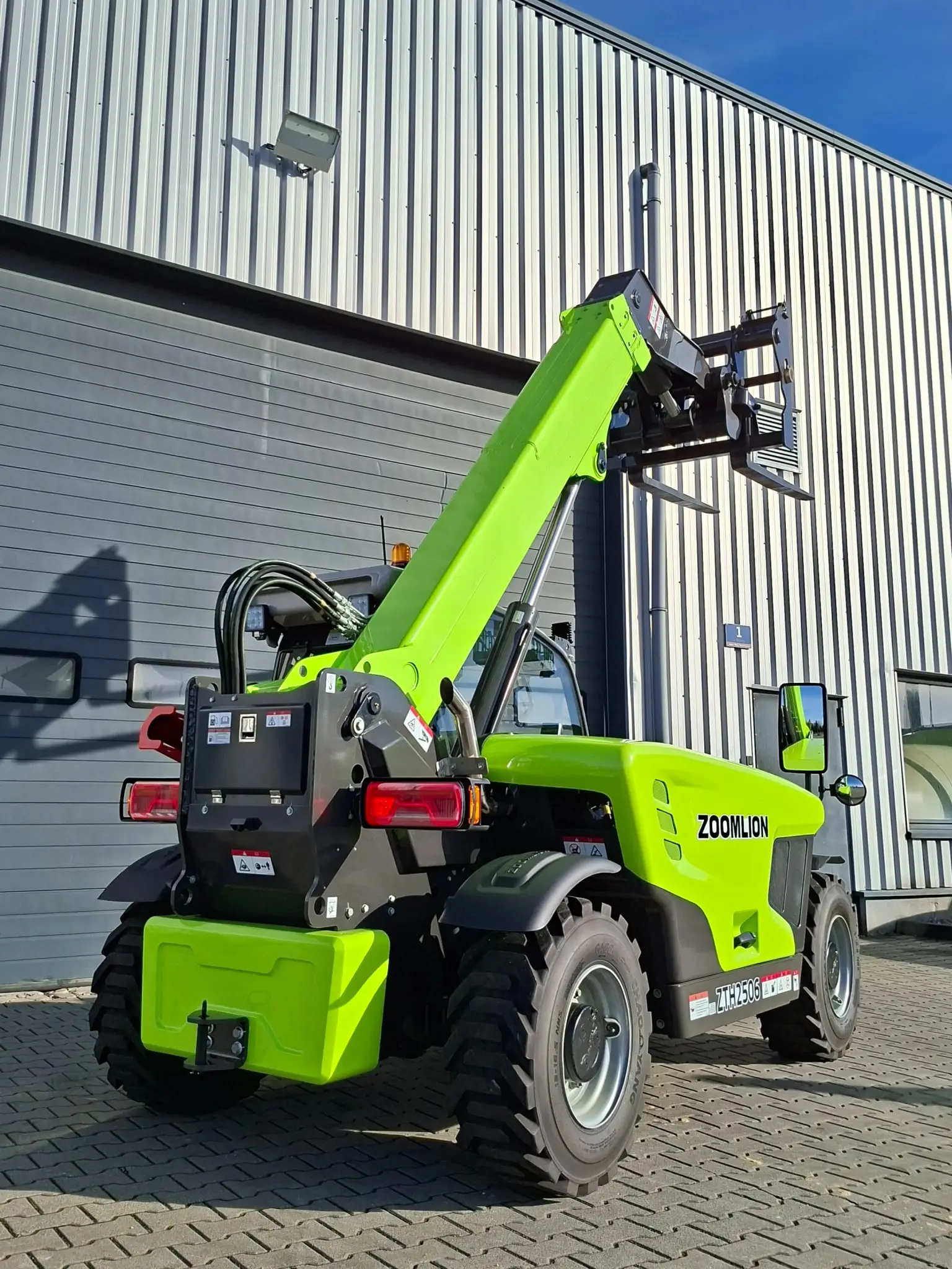 ZTH2506 wynajem - widok 3